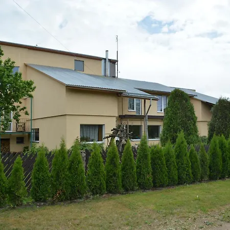 Viesu Nams Juras Bura * Tuja