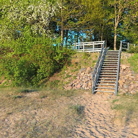 Viesu Nams Juras Bura Tuja
