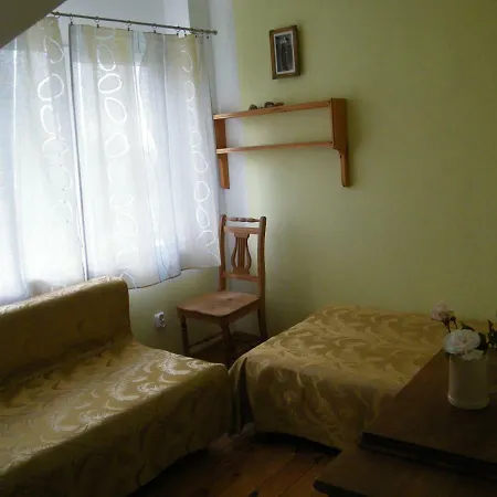 Viesu Nams Juras Bura